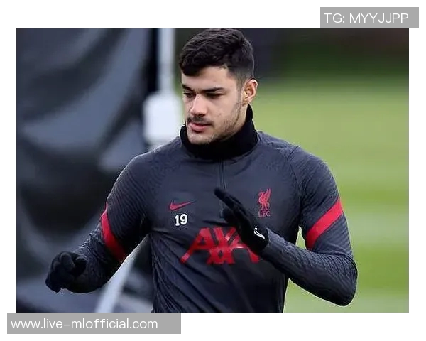 天空：弗林蓬伤情无碍利物浦冬窗不考虑引援新后卫